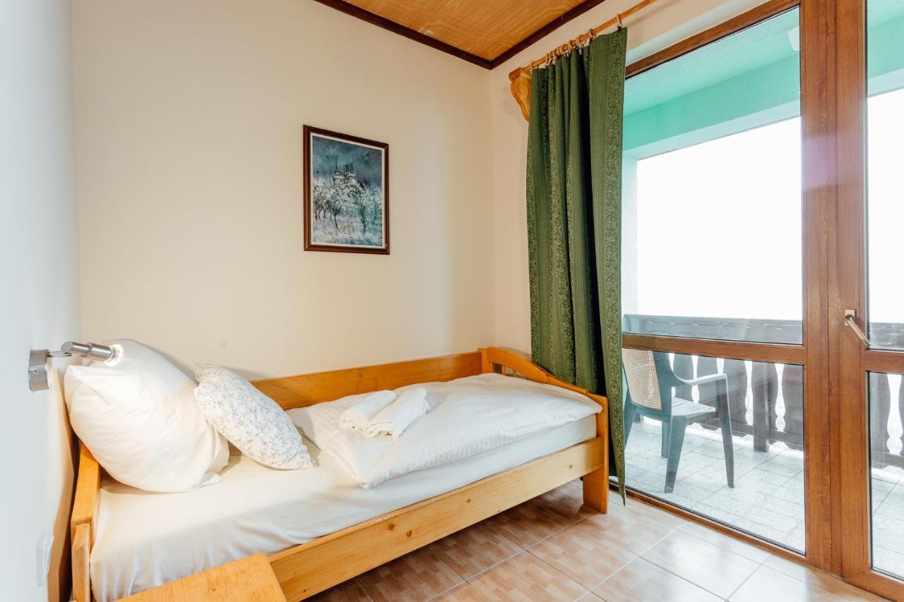 Penzion Topky Banská Štiavnica Esterno foto
