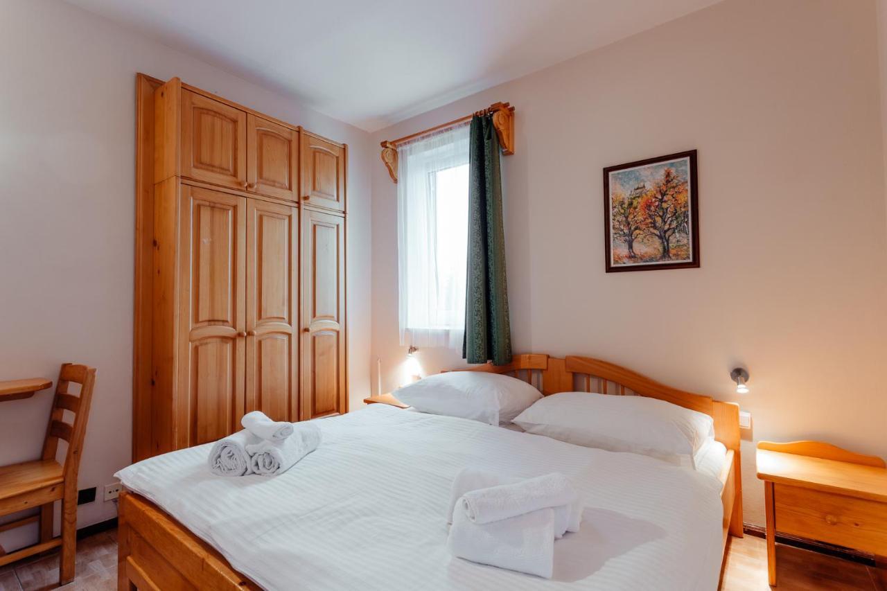 Penzion Topky Banská Štiavnica Esterno foto