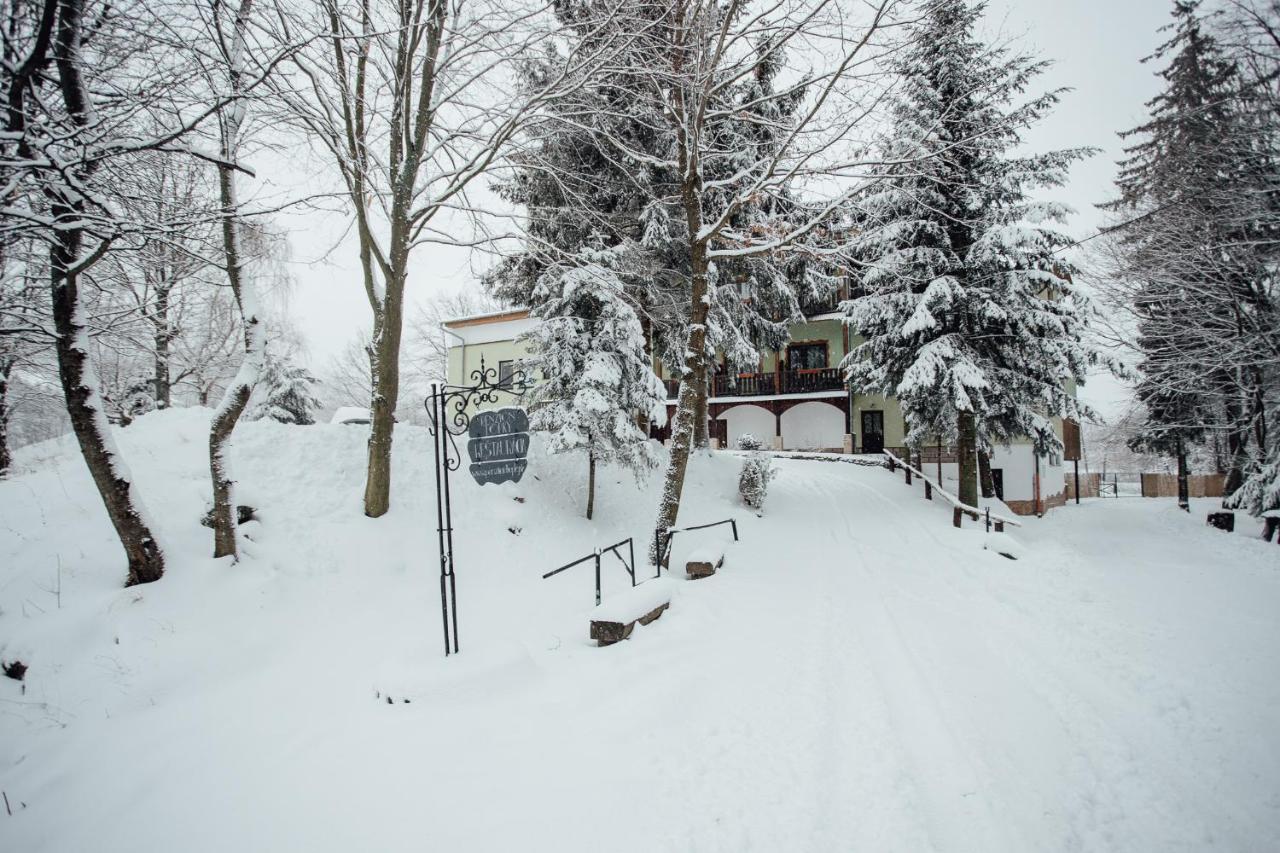 Penzion Topky Banská Štiavnica Esterno foto